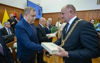 Zdjęcie do 35 lat samorządowej pracy &ndash; Wicestarosta Zbigniew Łuczak wyr&oacute;żniony! &nbsp;