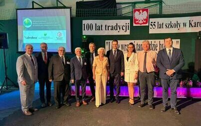 Zdjęcie do 100 lat tradycji szkoły Zespołu Szk&oacute;ł Agro-Ekonomicznych i Jubileusz jej 55-lecia istnienia w Karolewie!