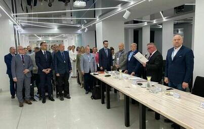 Zdjęcie do Wyjazdowe posiedzenie plenarne Kujawsko-Pomorskiej Wojew&oacute;dzkiej Rady Dialogu Społecznego.