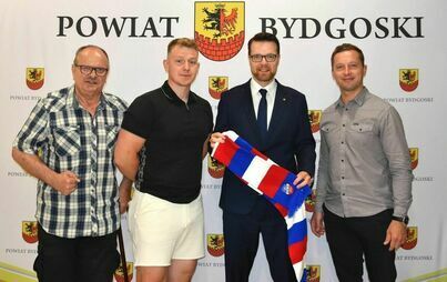 Zdjęcie do KS Unia Solec Kujawski z wizytą u Starosty Bydgoskiego! 