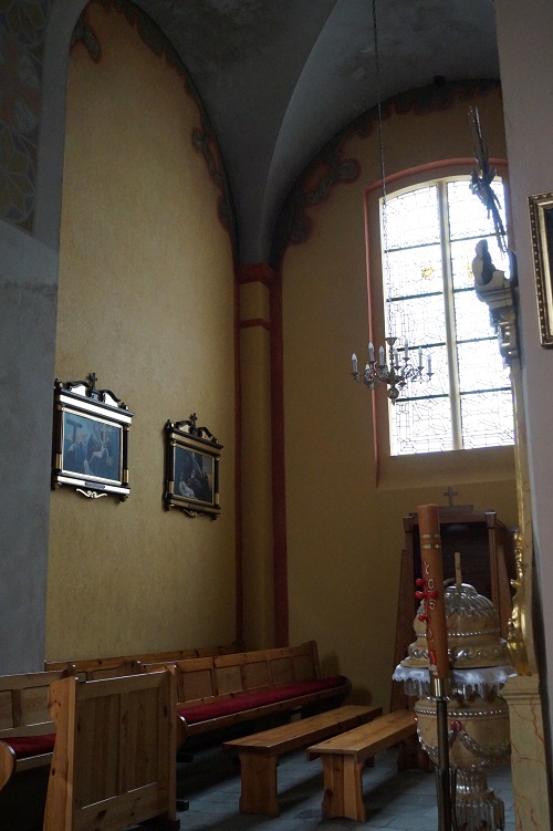 prace konserwatorskie w&nbsp;kościele we Wtelnie